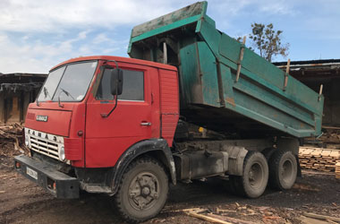 доставка пиломатериалов автомобилем КамАЗ самосвал 8 т